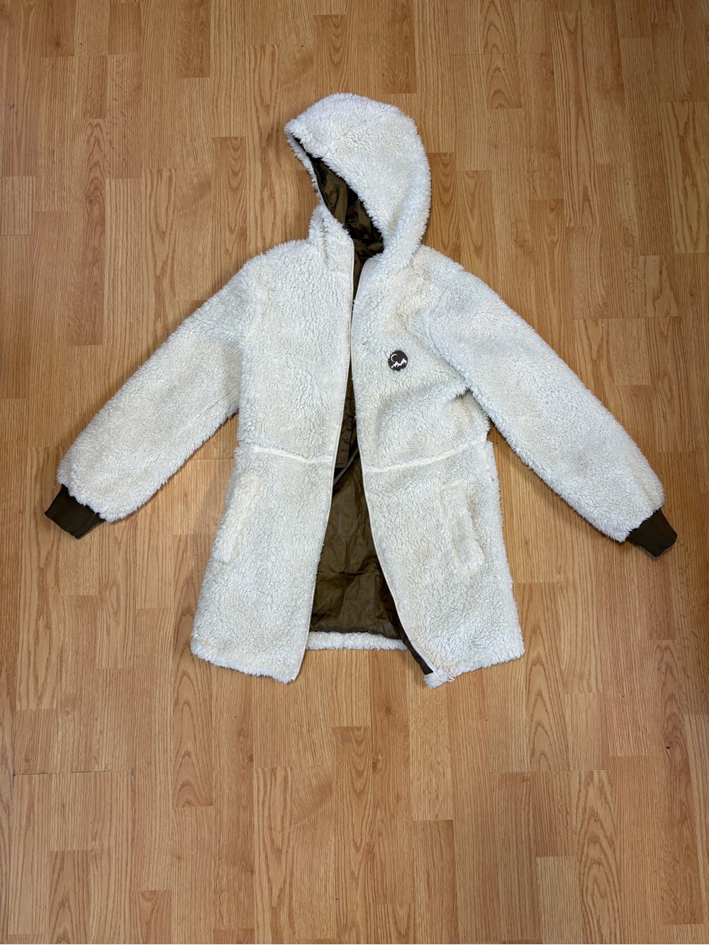 Women’s ZYIA Cream Sherpa Hooded Long Coat size XS with Lining